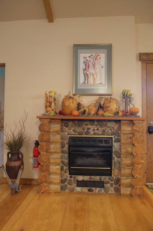 Grand Canyon Bed And Breakfast Уилямс Екстериор снимка