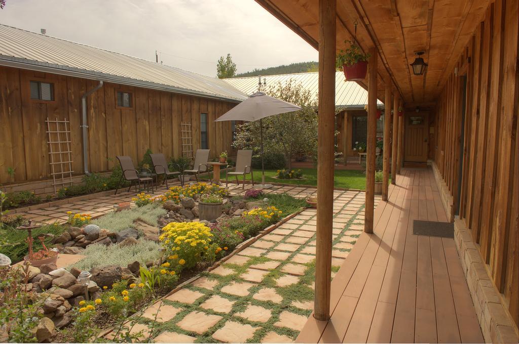 Grand Canyon Bed And Breakfast Уилямс Екстериор снимка