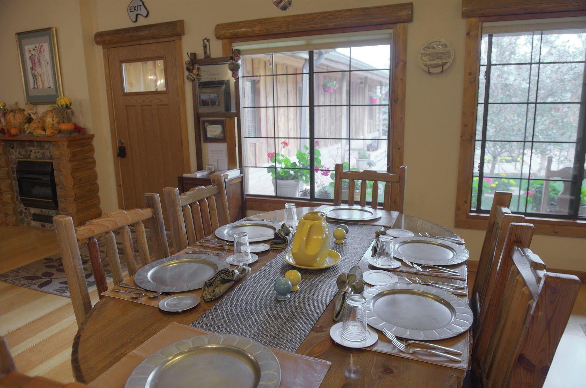 Grand Canyon Bed And Breakfast Уилямс Екстериор снимка