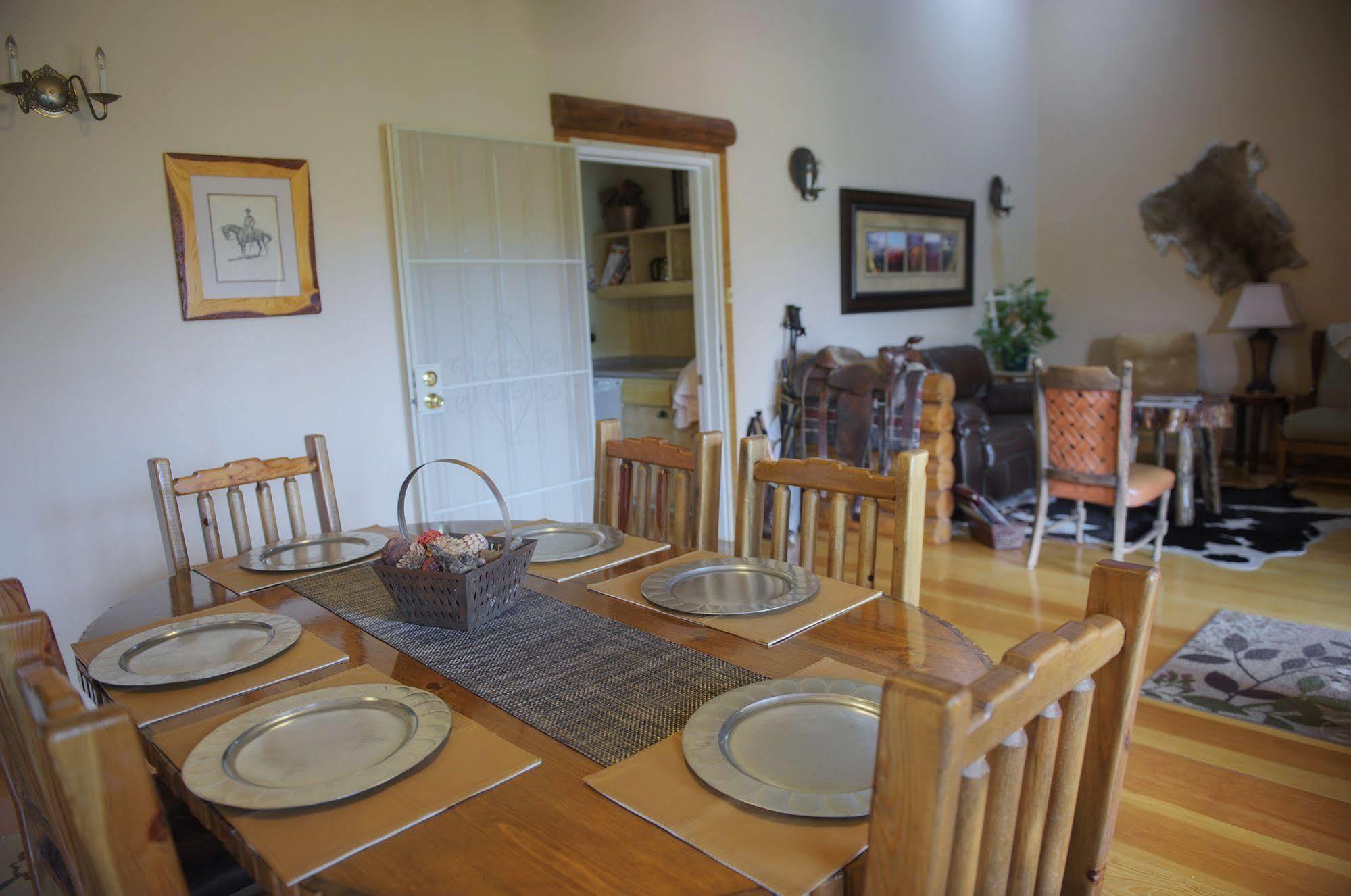 Grand Canyon Bed And Breakfast Уилямс Екстериор снимка