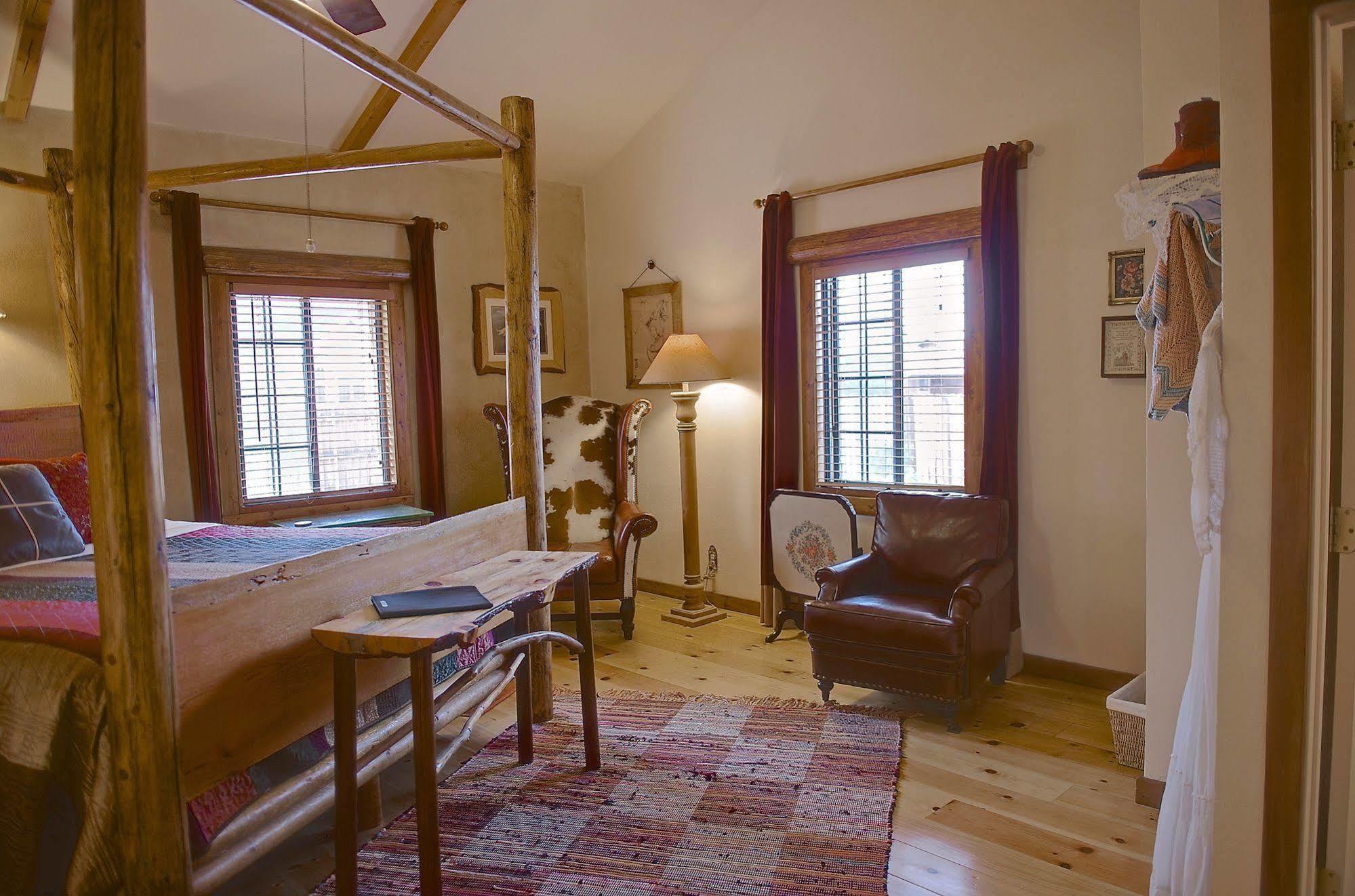 Grand Canyon Bed And Breakfast Уилямс Екстериор снимка